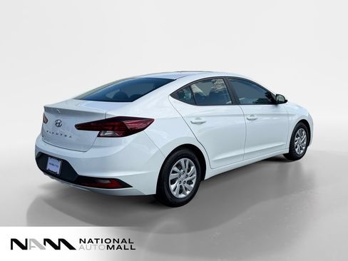 Used 2020 Hyundai Elantra SE w/ Cargo Package (C1) FWD image 5