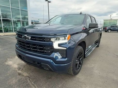 Used 2022 Chevrolet Silverado 1500 RST image 4