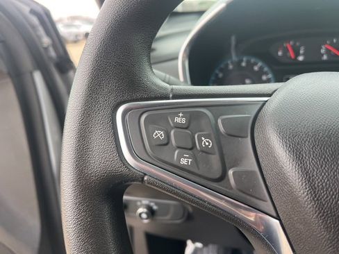 Used 2018 Chevrolet Equinox LT image 16