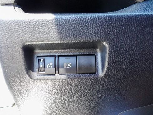 Used 2022 Toyota RAV4 XLE image 24