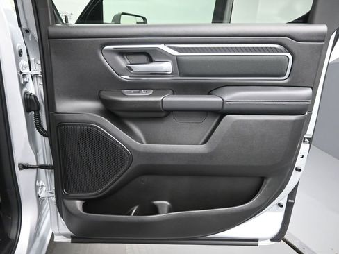 New 2026 RAM 1500 4x4 Crew Cab image 16