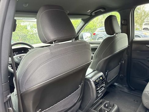 Used 2025 Jeep Grand Cherokee L Laredo w/ Luxury Tech Group I RWD image 13