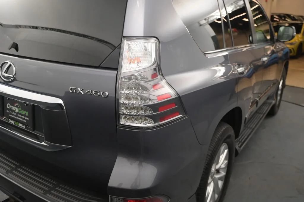 Used 2018 Lexus GX 460 Premium w/ Premium Package AWD/4WD image 16