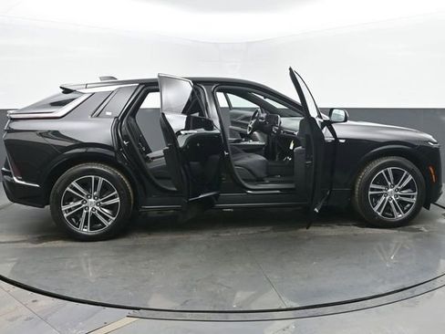 New 2026 Cadillac Lyriq Luxury image 55