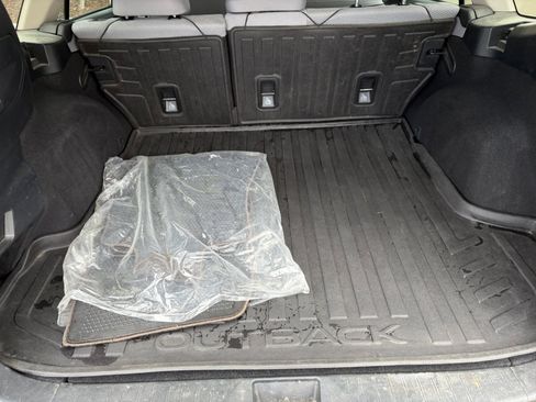 Used 2019 Subaru Outback 2.5i Premium w/ Popular Package #2 AWD/4WD image 32