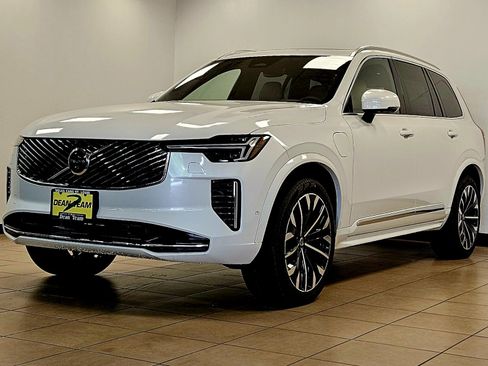 New 2026 Volvo XC90 T8 Ultra w/ Lounge Package AWD/4WD image 4