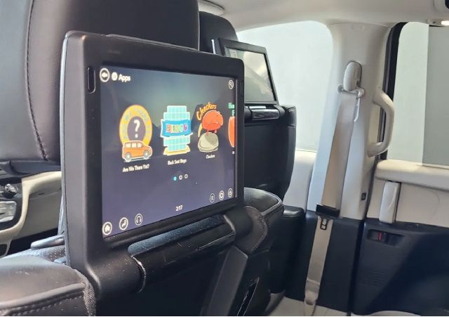Used 2018 Chrysler Pacifica Limited w/ Advanced Safetytec Group FWD image 28