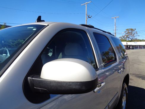 Used 2007 Chevrolet Tahoe LT image 11