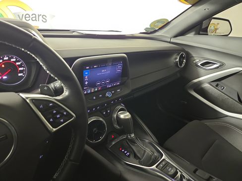 Certified 2022 Chevrolet Camaro LT image 23