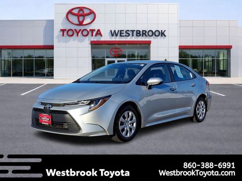 Used 2025 Toyota Corolla LE image 1