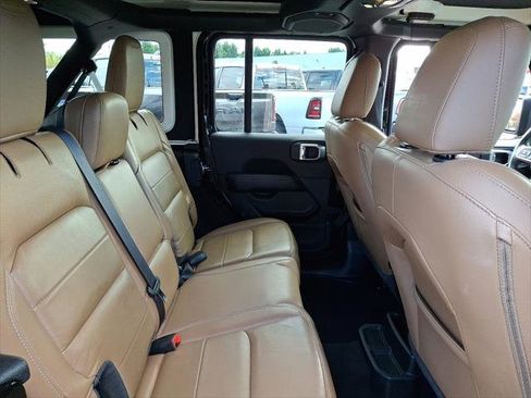 Certified 2021 Jeep Wrangler Unlimited Sahara AWD/4WD image 15