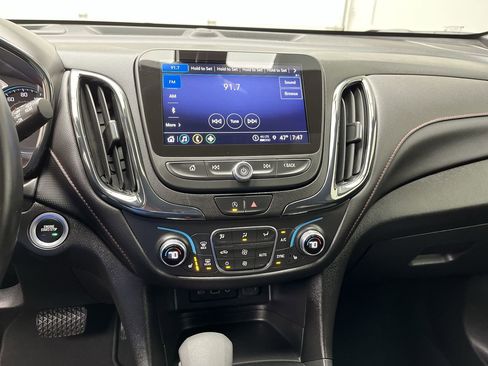 Certified 2024 Chevrolet Equinox RS AWD/4WD image 16