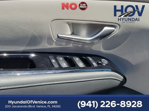 Certified 2024 Hyundai Tucson Limited FWD image 29