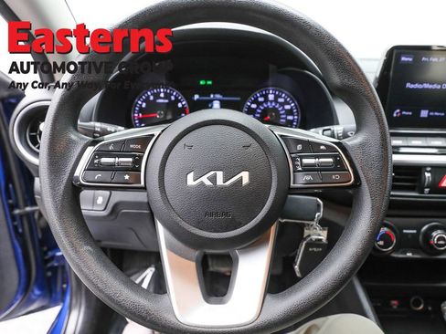 Used 2022 Kia Forte LXS w/ LXS Technology Package image 10