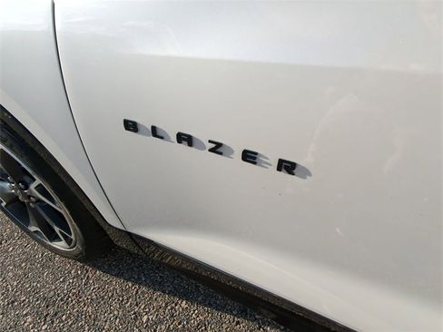 Certified 2022 Chevrolet Blazer RS w/ Enhanced Convenience Package image 32