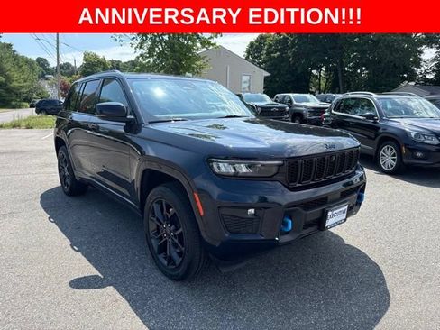 Used 2023 Jeep Grand Cherokee 30th Anniversary AWD/4WD image 4