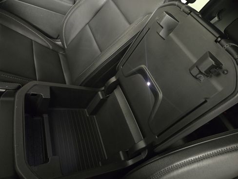 Certified 2024 GMC Yukon Denali w/ Max Trailering Package AWD/4WD image 29