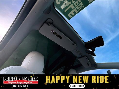 Used 2021 Tesla Model Y Performance image 18