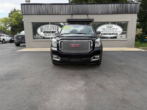 Used 2016 GMC Yukon Denali w/ Open Road Package AWD/4WD image 10