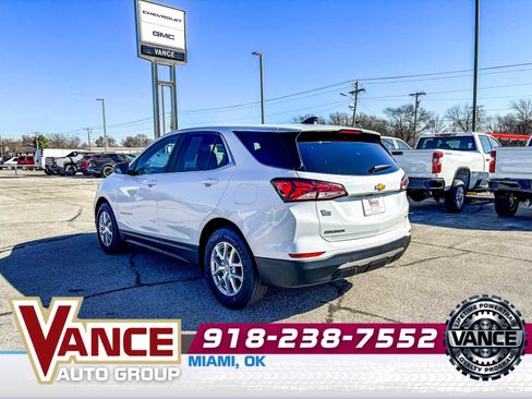 Used 2024 Chevrolet Equinox LT w/ LPO, Floor Liner Package image 5