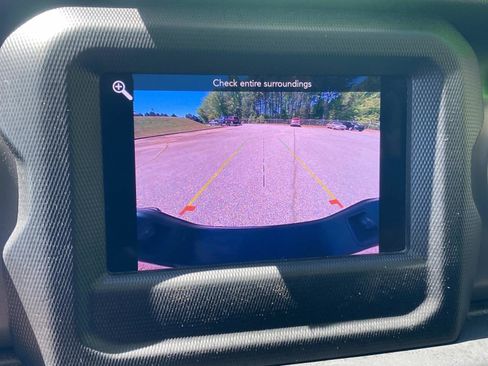 Used 2021 Jeep Gladiator Willys AWD/4WD image 30