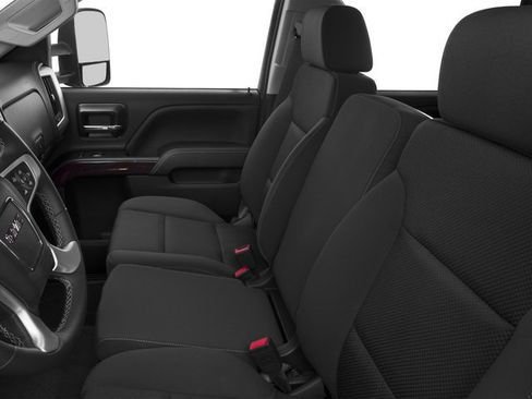Used 2015 GMC Sierra 2500 Denali w/ Duramax Plus Package AWD/4WD image 11