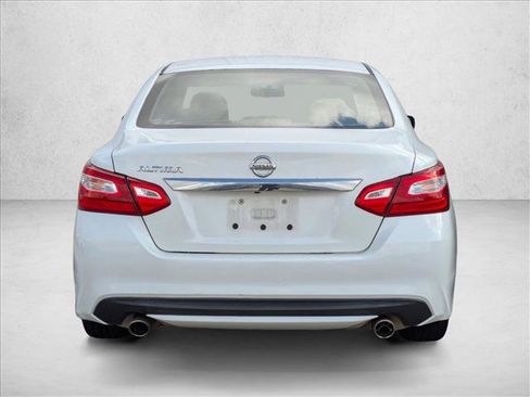 Used 2017 Nissan Altima 2.5 S w/ Power Driver Seat Package image 6