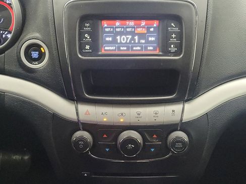 Used 2020 Dodge Journey SE w/ SE Popular Equipment Group FWD image 25