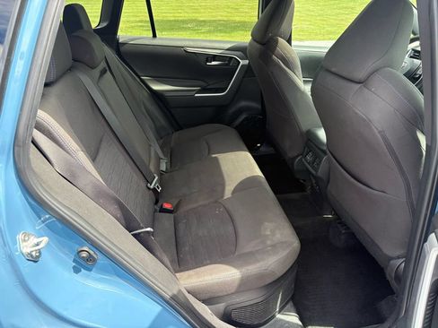 Used 2022 Toyota RAV4 SE w/ Convenience Package AWD/4WD image 17