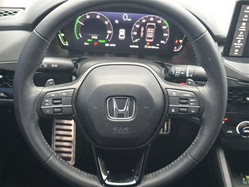 Used 2025 Honda Accord Sport image 15