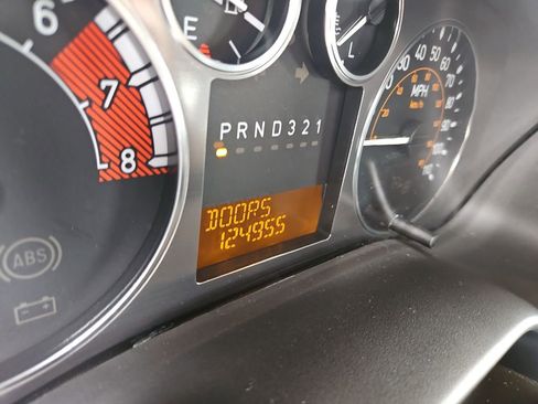 Used 2009 HUMMER H3 AWD/4WD image 16