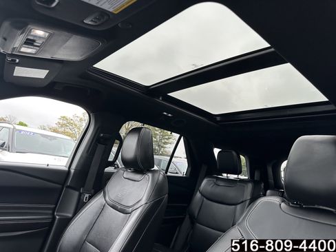 Used 2022 Ford Explorer ST w/ Equipment Group 401A AWD/4WD image 24