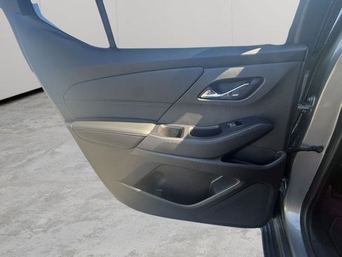 Used 2018 Chevrolet Traverse LT FWD image 28