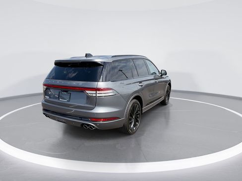 Used 2025 Lincoln Aviator Reserve w/ Equipment Group 201A AWD/4WD image 8