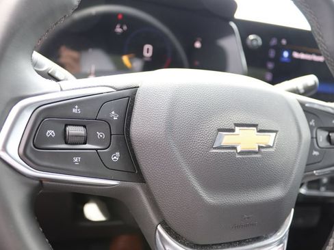 Used 2025 Chevrolet Trax LT w/ Driver Confidence Package FWD image 9