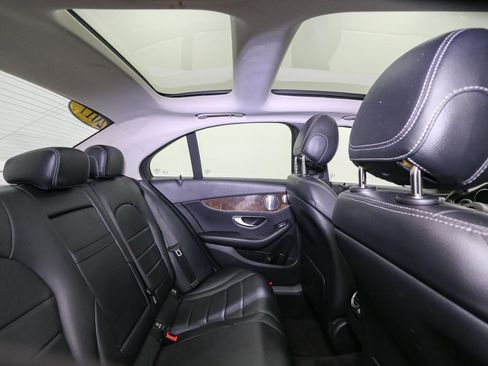 Used 2017 Mercedes-Benz C 300 4MATIC Sedan image 22
