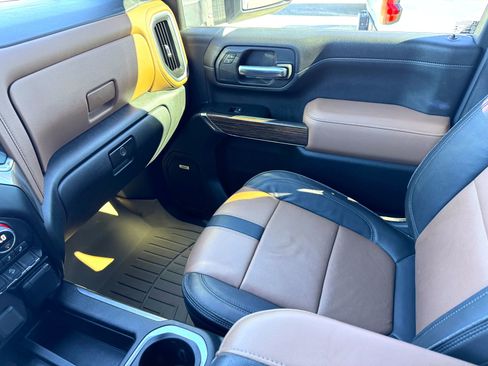 Used 2023 Chevrolet Silverado 3500 High Country w/ Z71 Off-Road Package image 32