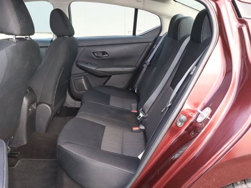 Used 2024 Nissan Sentra SV image 8