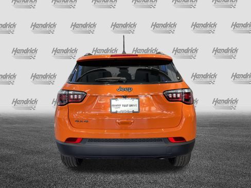 Certified 2026 Jeep Compass Latitude AWD/4WD image 9
