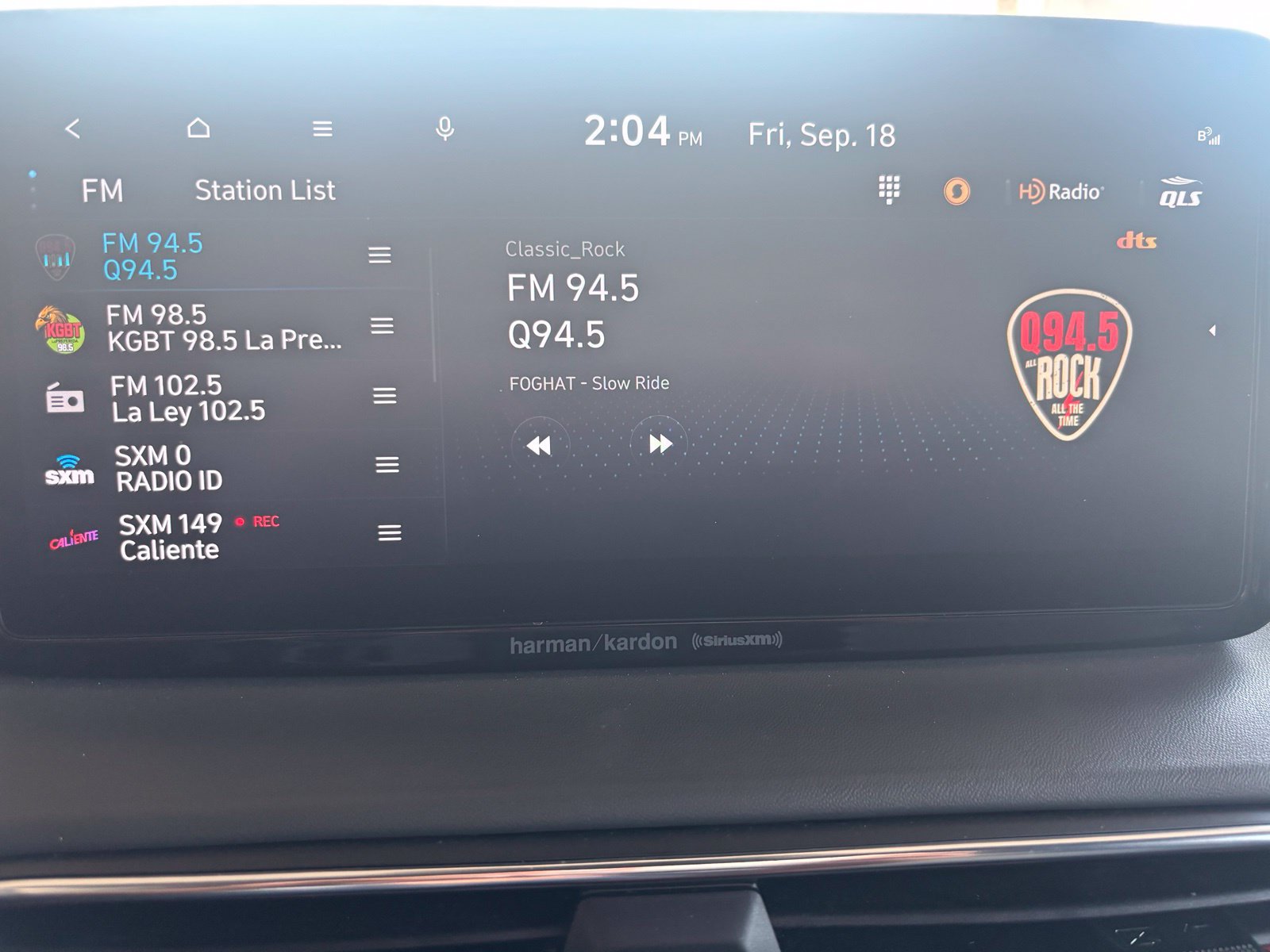 Certified 2023 Hyundai Santa Fe Limited FWD image 11
