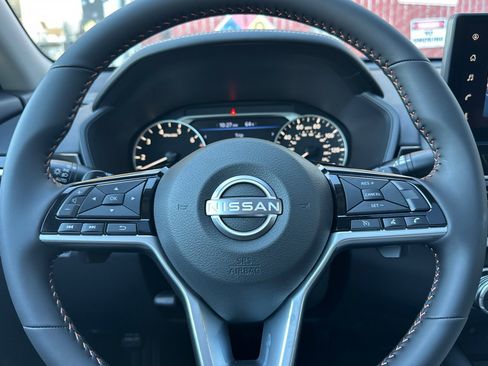 New 2025 Nissan Altima 2.5 SR w/ SR Premium Package image 22