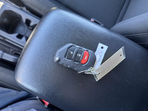 Used 2021 Jeep Wrangler Unlimited Sport image 27