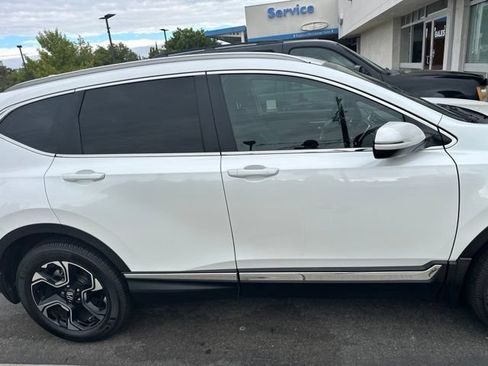 Used 2019 Honda CR-V Touring image 6