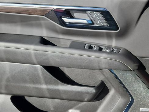 New 2026 Chevrolet Tahoe Premier image 6