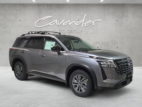 New 2026 Nissan Pathfinder SV image 2