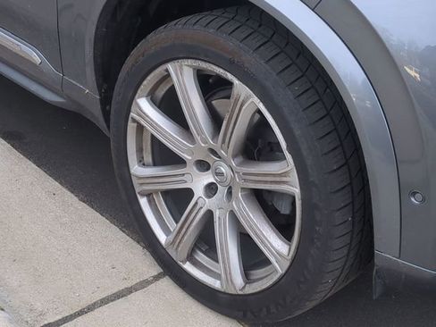 Used 2017 Volvo XC90 T6 Inscription w/ Vision Package image 4