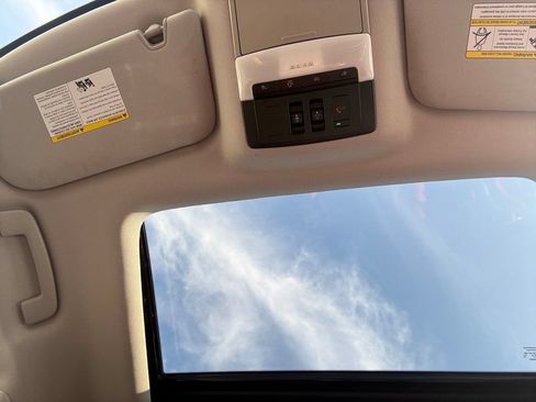 Used 2023 Nissan Pathfinder Platinum w/ Cargo Package AWD/4WD image 23