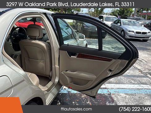 Used 2011 Mercedes-Benz C 300 Sedan image 36