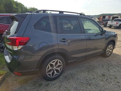 Used 2024 Subaru Forester Premium AWD/4WD image 6