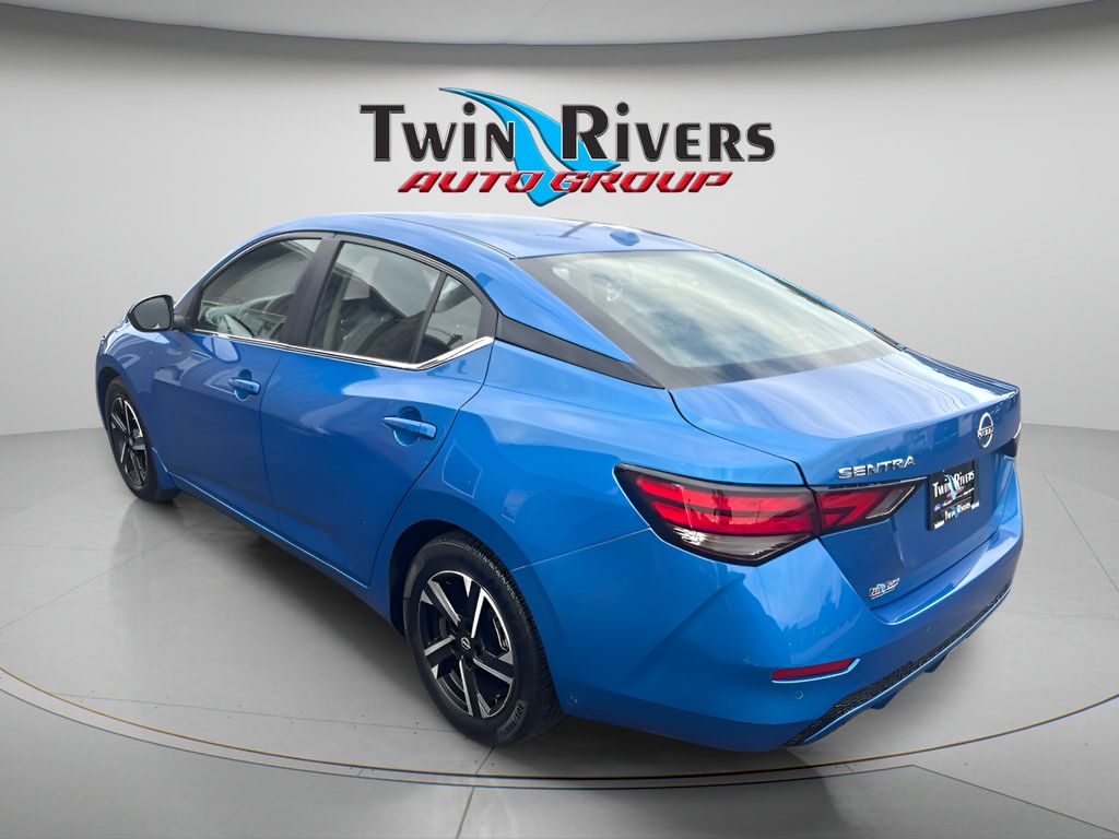 Used 2025 Nissan Sentra SV w/ All-Weather Package FWD image 2